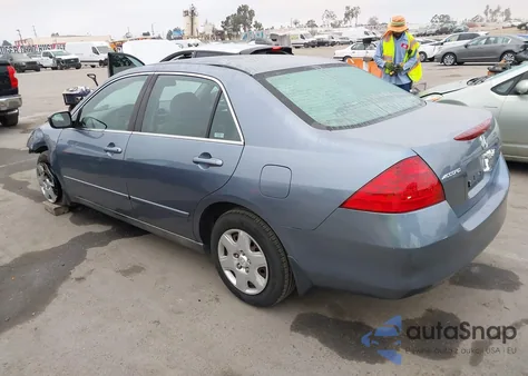2007 Honda Accord 2.4 Lx z USA, uszkodzony, nr VIN 1HGCM56487A086561